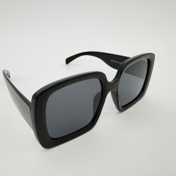 Unbranded Accessories - Oversized Square Sunglasses Black Retro Mod Thick Frame LS7180 UV400 Protection
